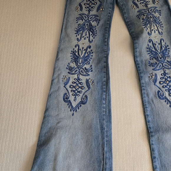 Vintage Sweet November 40 Embroidered Wide Leg Jeans - Picture 4 of 14